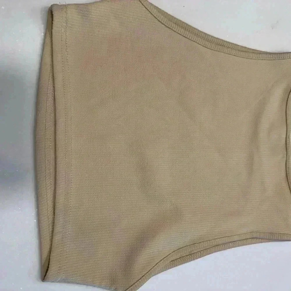 Princess Polly ribbed crop top nude size 4 NEW - Picture 3 of 5